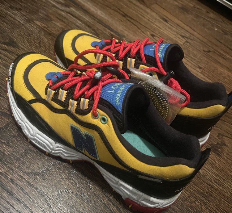 801 Gore-tex The Apartment Toucan