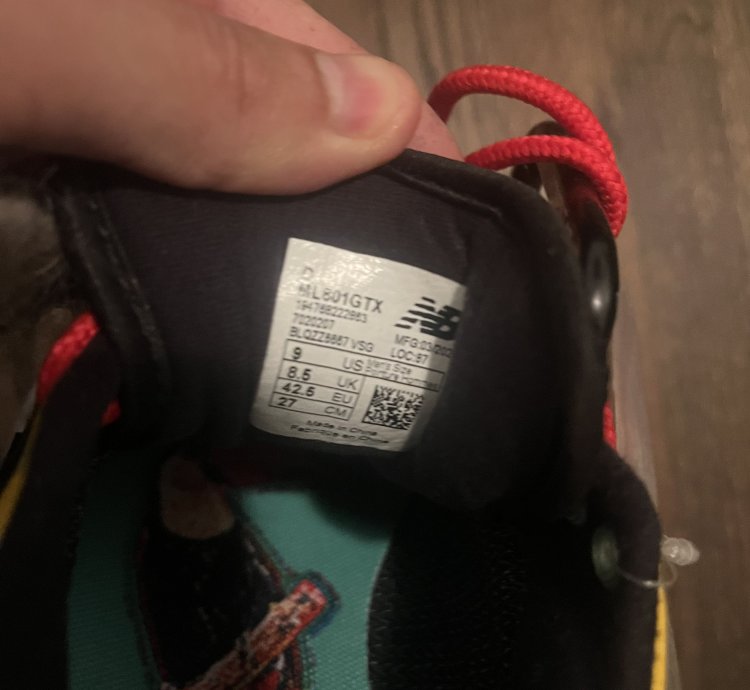 801 Gore-tex The Apartment Toucan