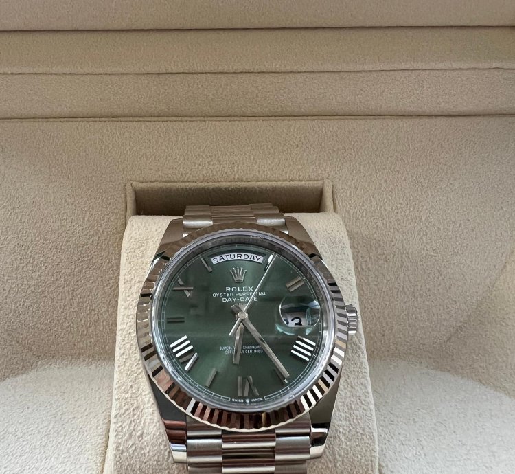 Rolex Day-date 40 White Gold Olive Anniversary Dial