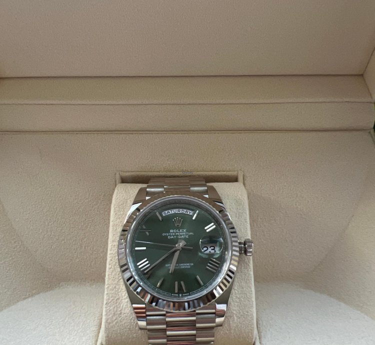 Rolex Day-date 40 White Gold Olive Anniversary Dial