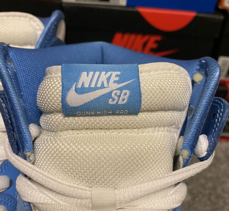 Nike Sb Dunk High Rivalry