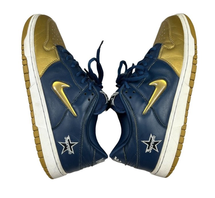 2019 Nike Sb Dunk Low Supreme