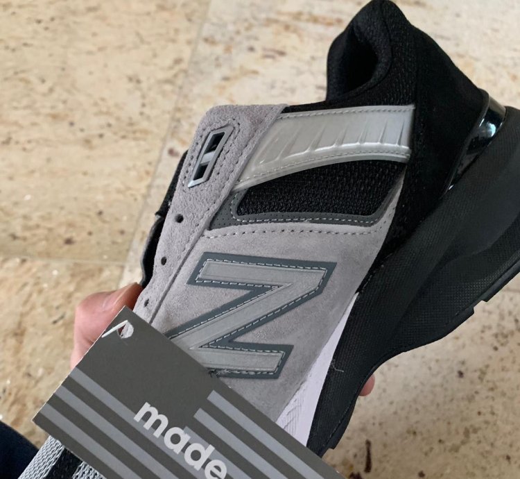 990 V5 In Grey Black