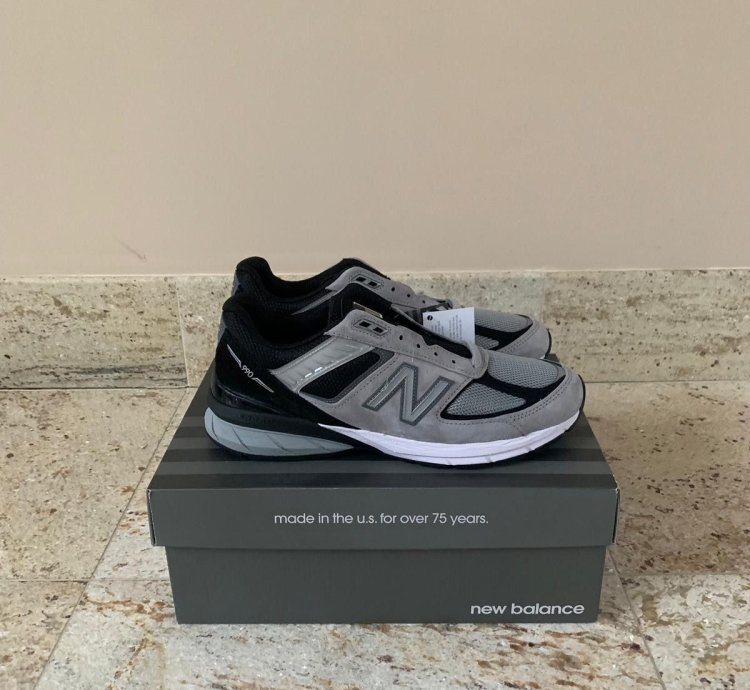 990 V5 In Grey Black