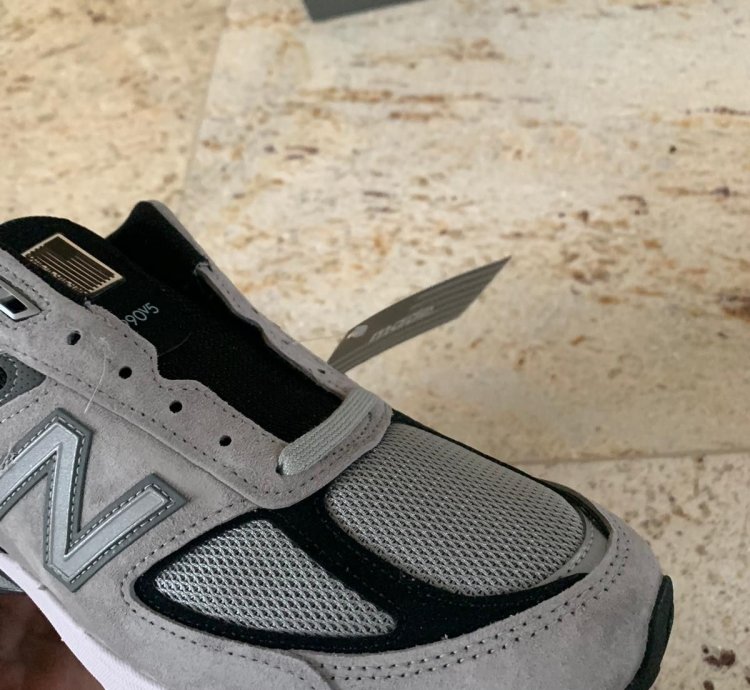 990 V5 In Grey Black