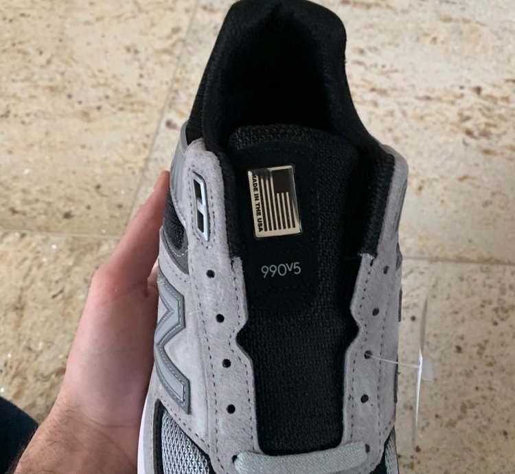 990 V5 In Grey Black