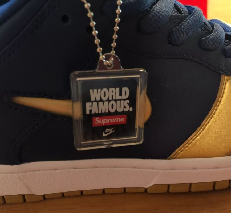 2019 Sb Dunk Low Jewel Swoosh Navy Gold