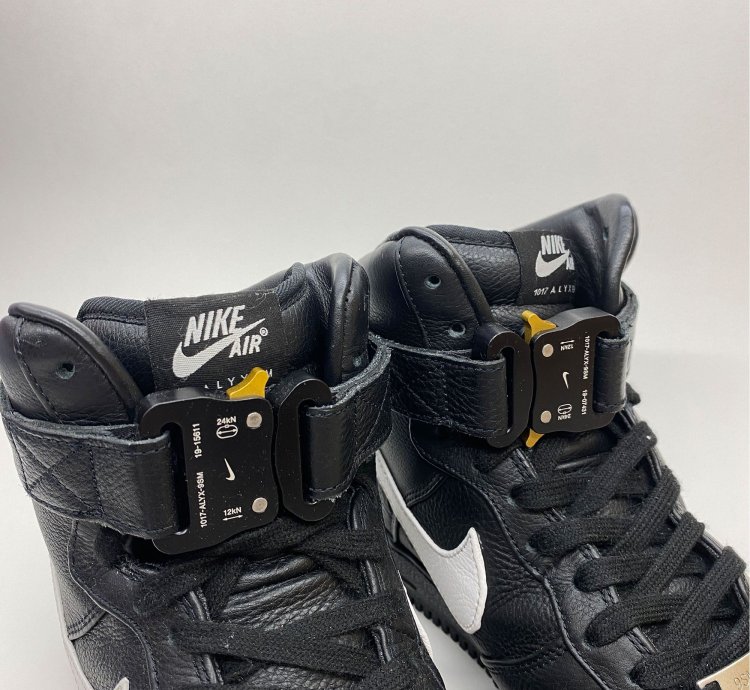 2020 Air Force 1 High Sneaker