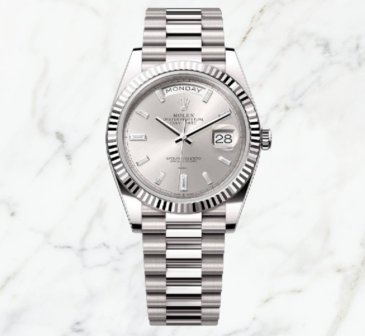 Rolex Day-date 40 White Gold Silver Diamond Dial 228239 new Unworn
