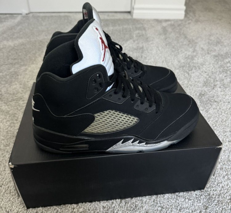 Jordan 5 Metallic 2016