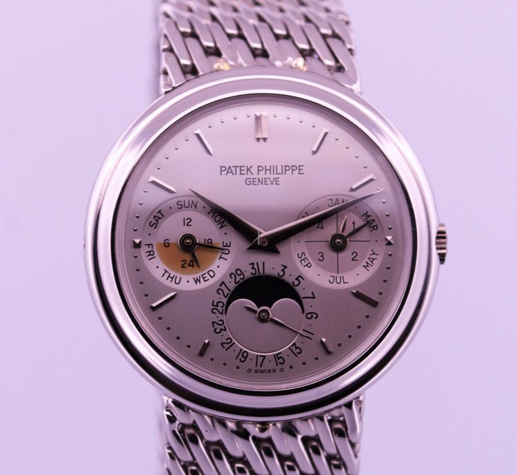Patek Philippe Perpetual Calendar 3945 1g-013