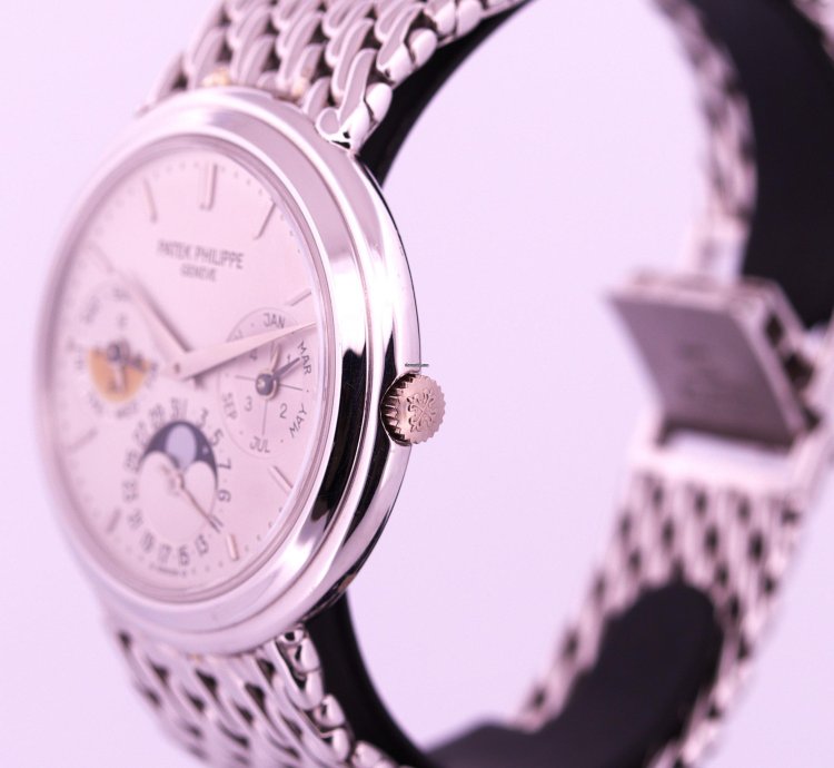 Patek Philippe Perpetual Calendar 3945 1g-013