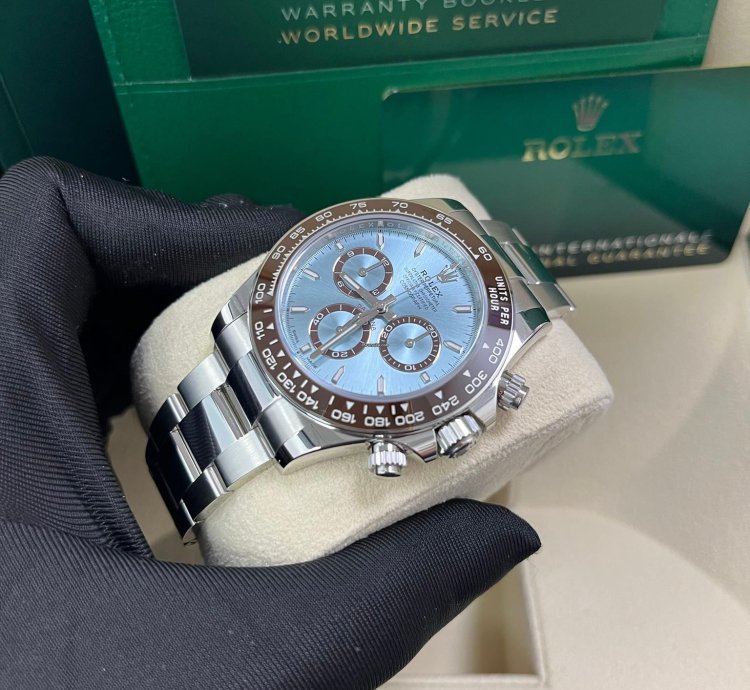 Rolex Daytona Platinum Cosmograph Daytona Ice Blue Index Dial Oyster Bracelet 126506