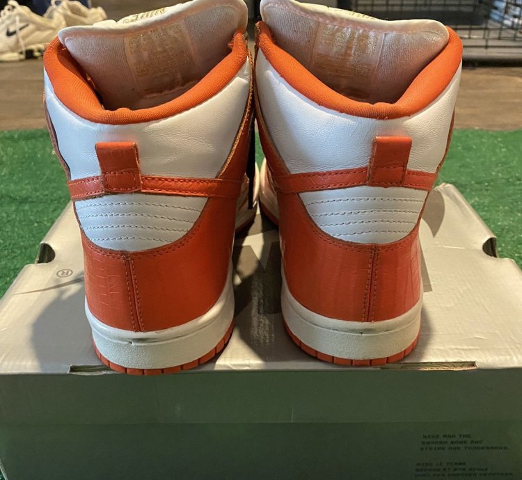 Nike Sb Dunk High Supreme Orange