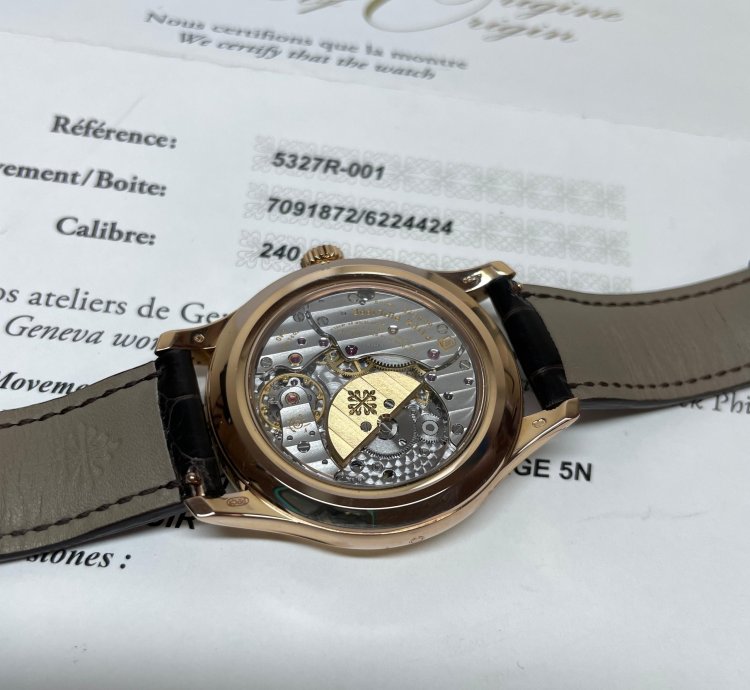 Patek Philippe Perpetual Calendar 39mm Rose Gold Ref 5327r-001