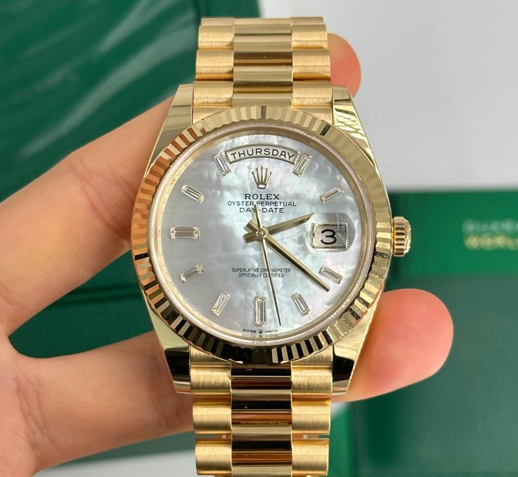 Rolex Day-date 40 White Mother Of Pearl Diamonds Dial