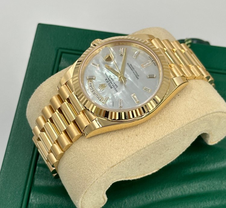 Rolex Day-date 40 White Mother Of Pearl Diamonds Dial