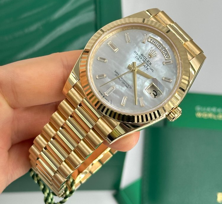 Rolex Day-date 40 White Mother Of Pearl Diamonds Dial