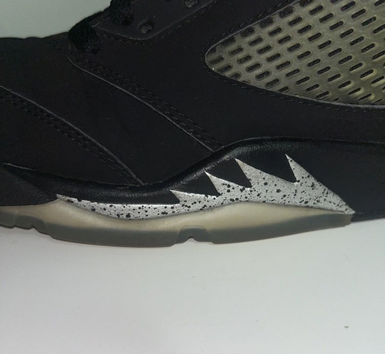 Jordan 5 Metallic Silver