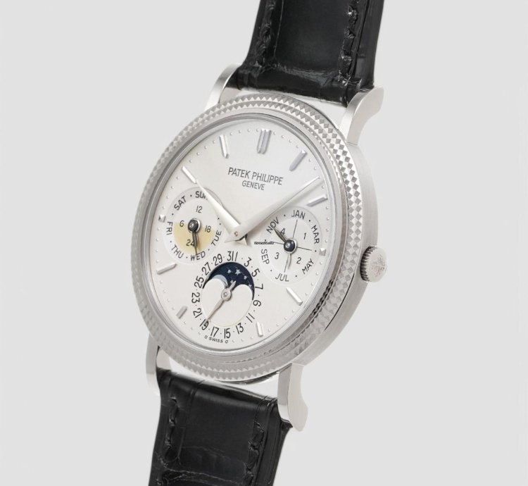 Patek Philippe Perpetual Calendar 5039g 18k White Gold