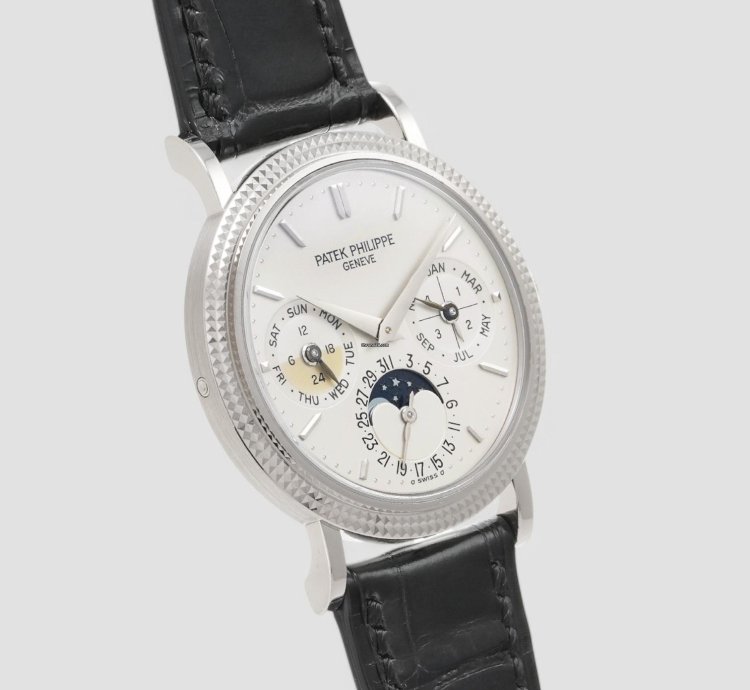 Patek Philippe Perpetual Calendar 5039g 18k White Gold