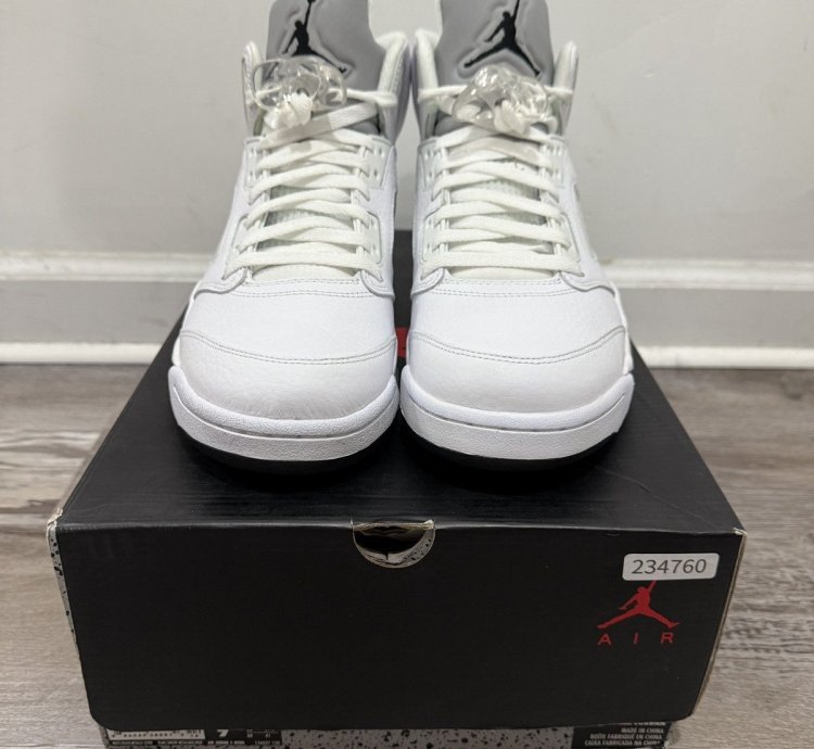 Jordan 5 Metallic White
