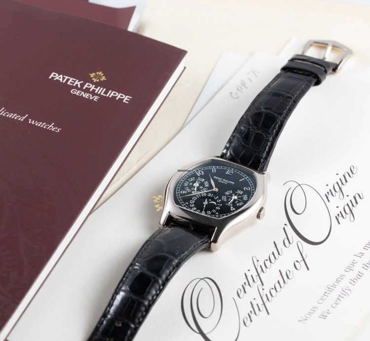 Patek Philippe Perpetual Calendar 5040g