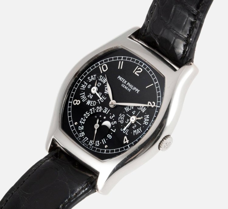 Patek Philippe Perpetual Calendar 5040g
