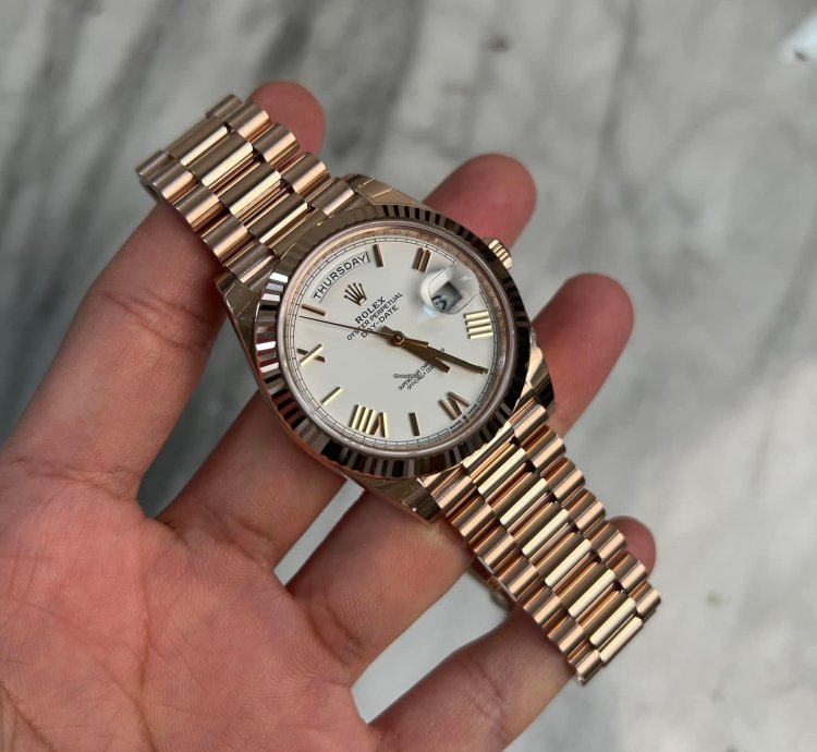 Rolex Day-date 40 White Roman 18k Rose Gold