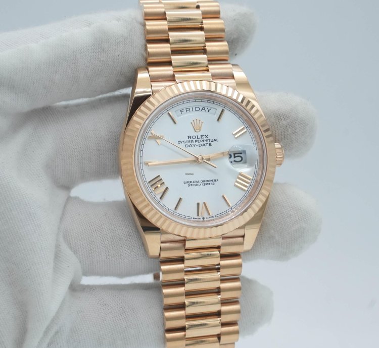 Rolex Day-date 40 White Roman Dial