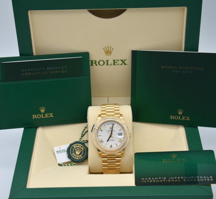 Rolex Day-date 40 White Roman Dial