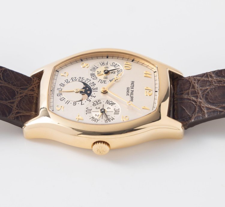 Patek Philippe Perpetual Calendar 5040j In 18k Yellow Gold Tonneau Case With Box And Papers