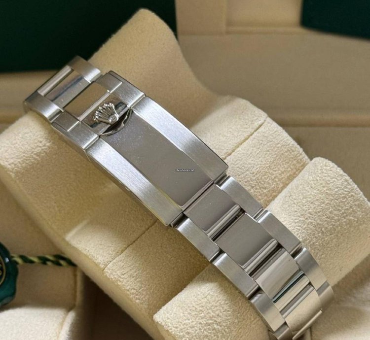 Rolex Daytona Platinum Diamonds