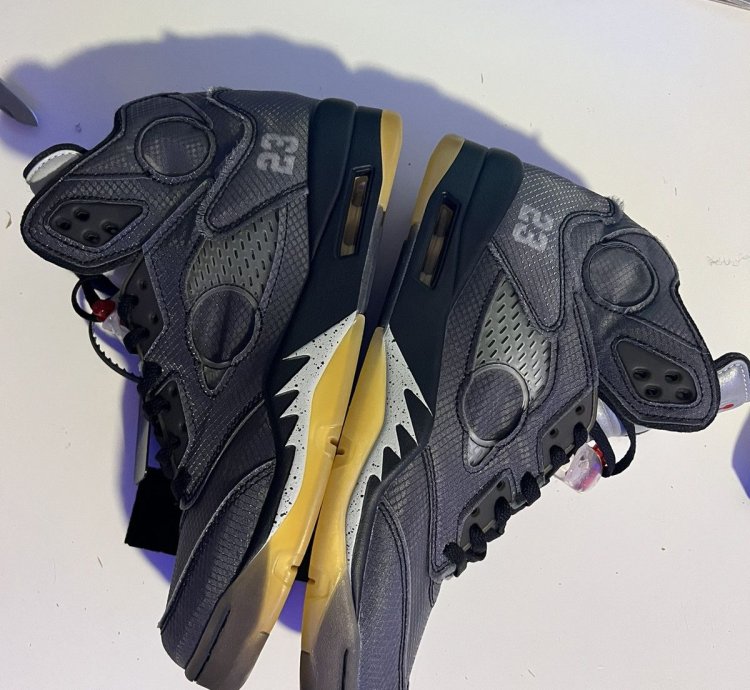 Jordan 5 Off White Muslins