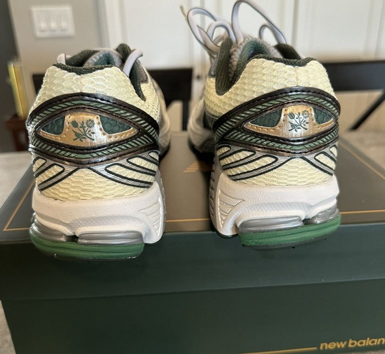 Aim Leon Dore 860v2 Green