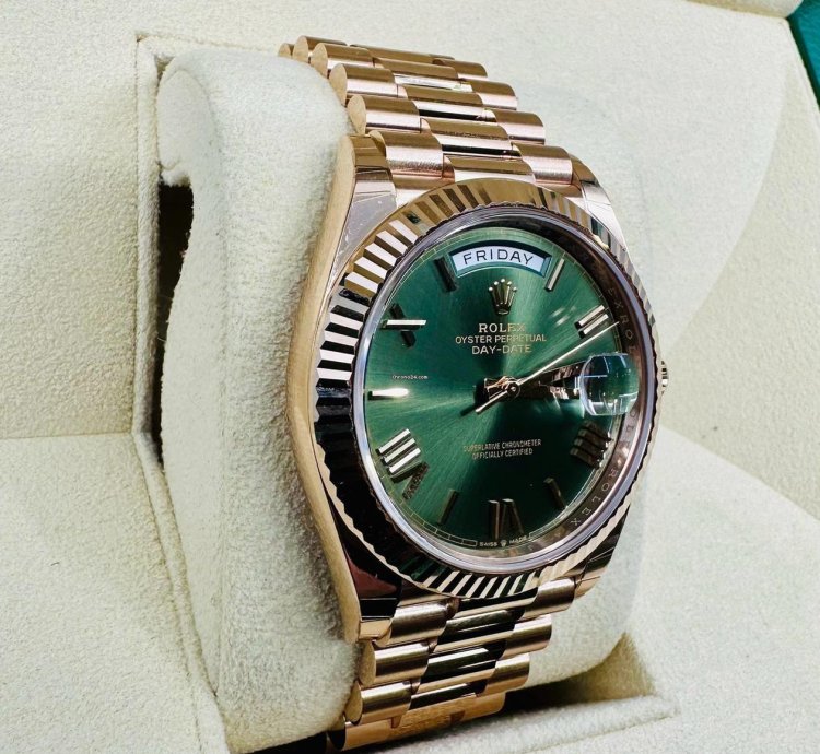 Rolex Day-date 40 Year 2023 - Full Set