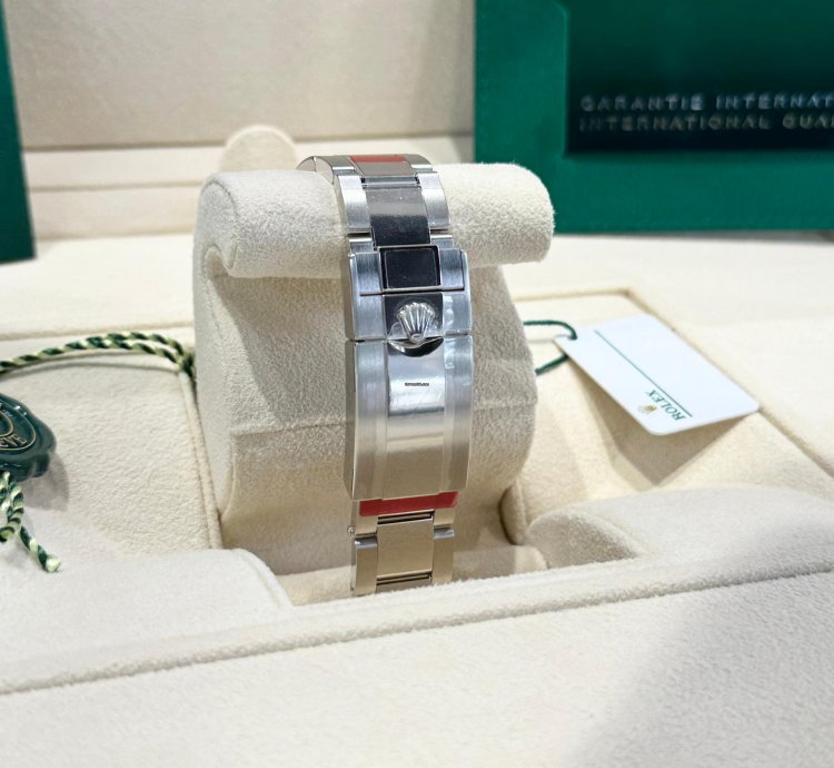 Rolex Daytona Platinum Ice Blue Baguette Diamond Dial 2024