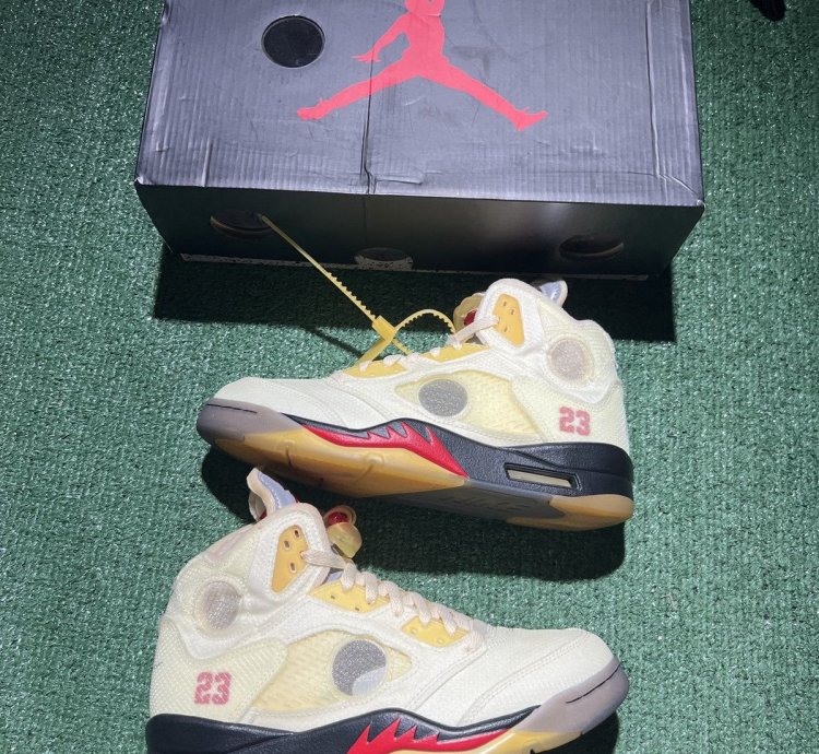 Jordan 5 Off White Sail Size 9