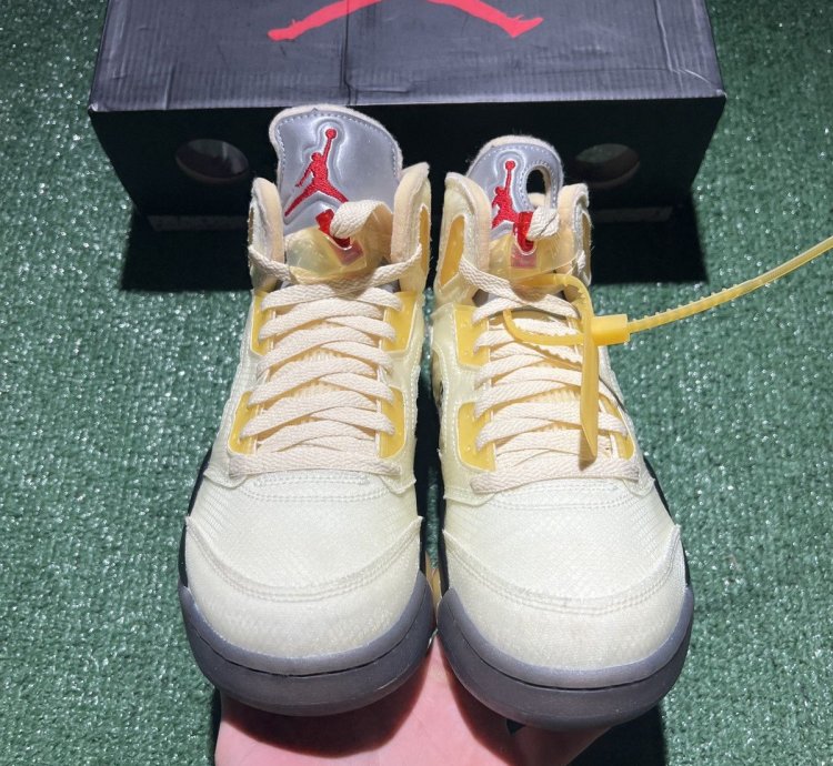 Jordan 5 Off White Sail Size 9