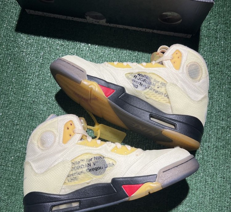 Jordan 5 Off White Sail Size 9