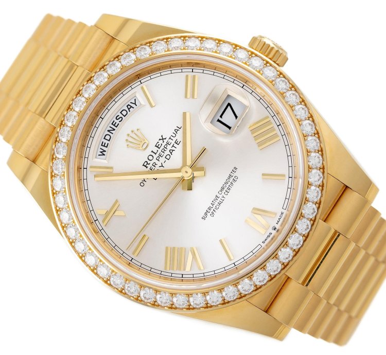 Rolex Day-date 40 Yellow Gold 18k Diamond Bezel Silver Roman Dial Ref 228348rbr Full Set Unworn