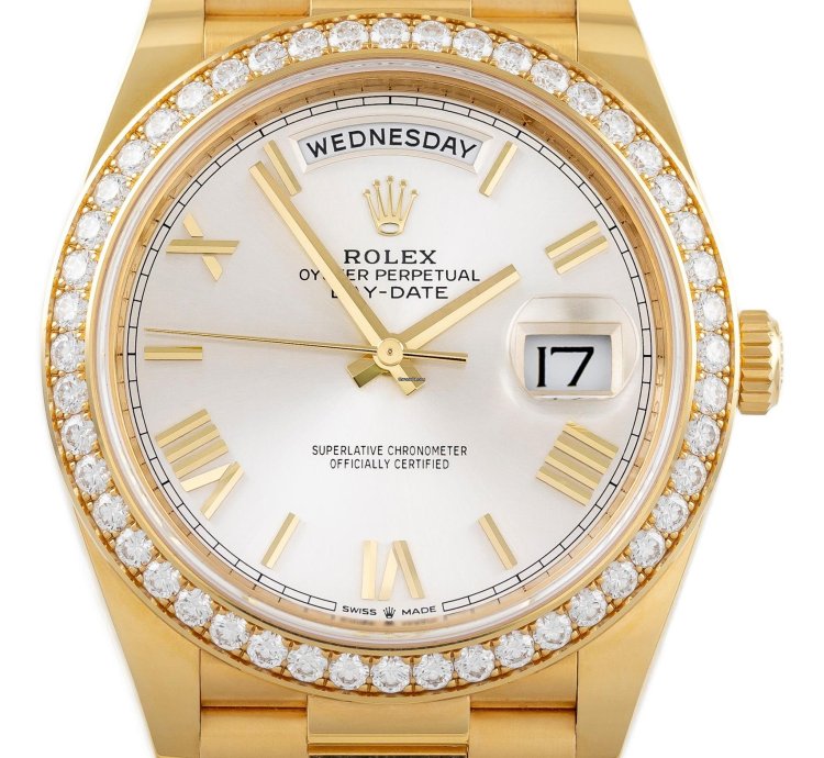 Rolex Day-date 40 Yellow Gold 18k Diamond Bezel Silver Roman Dial Ref 228348rbr Full Set Unworn