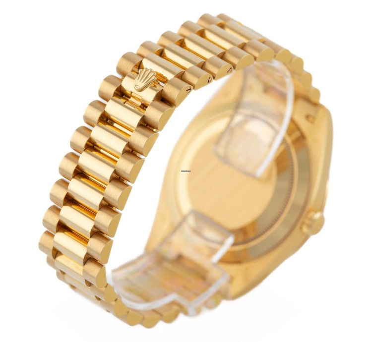 Rolex Day-date 40 Yellow Gold 18k Diamond Bezel Silver Roman Dial Ref 228348rbr Full Set Unworn