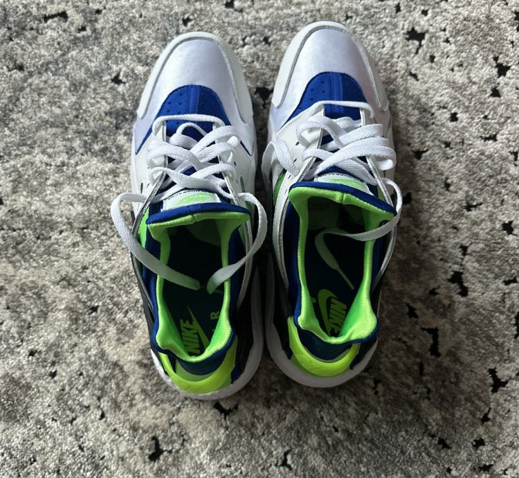 2021 Nike Air Huarache Run Scream Green
