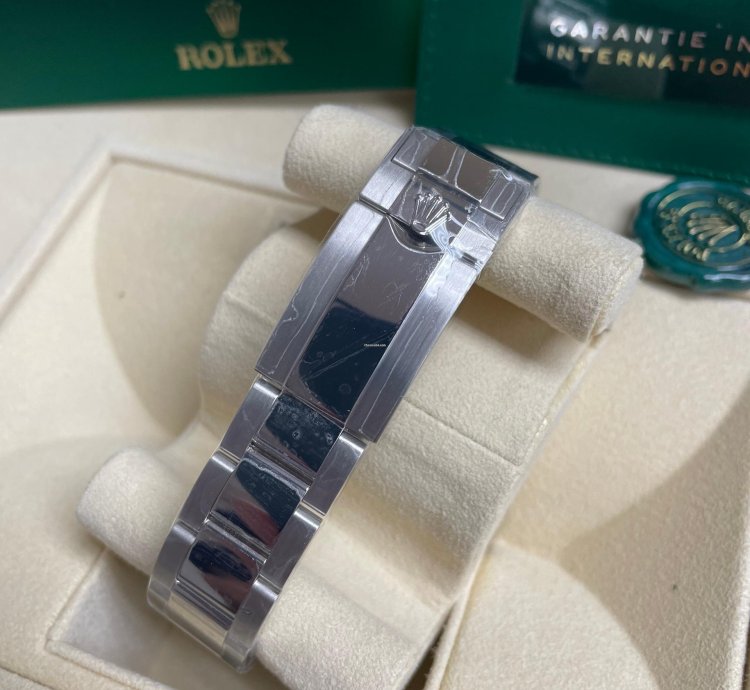 Rolex Daytona Platinum Ice Blue Dial Chronograph 116506