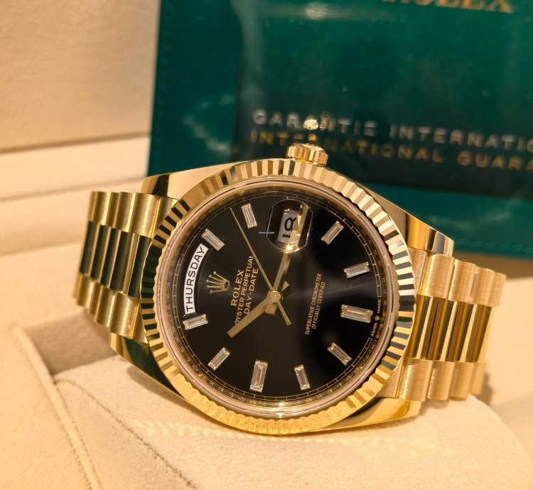 Rolex Day-date 40 Yellow Gold Black Baguette Dial