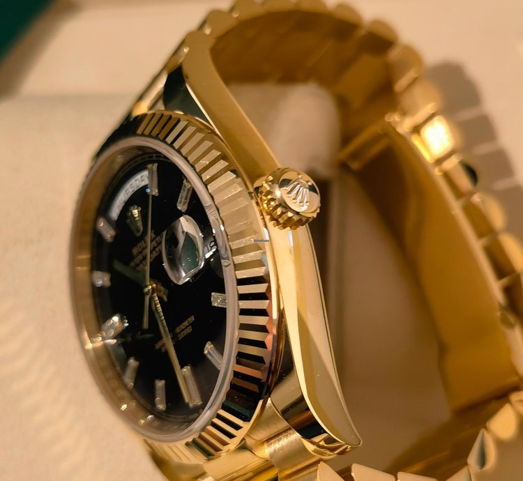 Rolex Day-date 40 Yellow Gold Black Baguette Dial