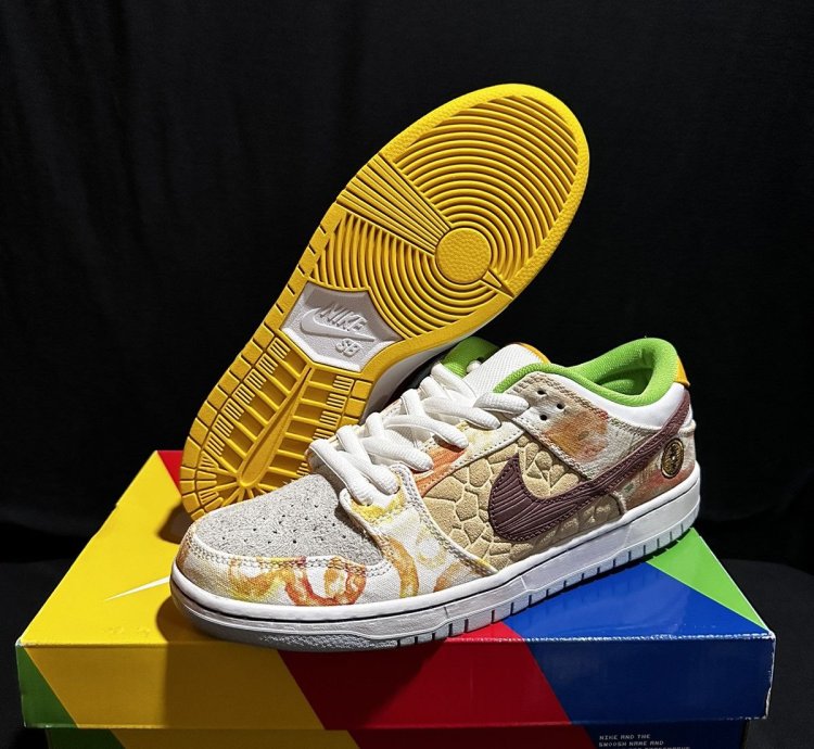 Nike Sb Dunk Low Street Hawker