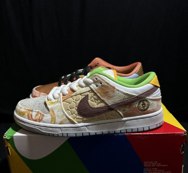 Nike Sb Dunk Low Street Hawker