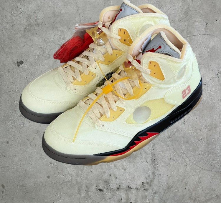 Jordan 5 Off-white Sail Sneakers